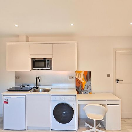 Hotel Morden Stratford Studio 1 Londres Exterior foto